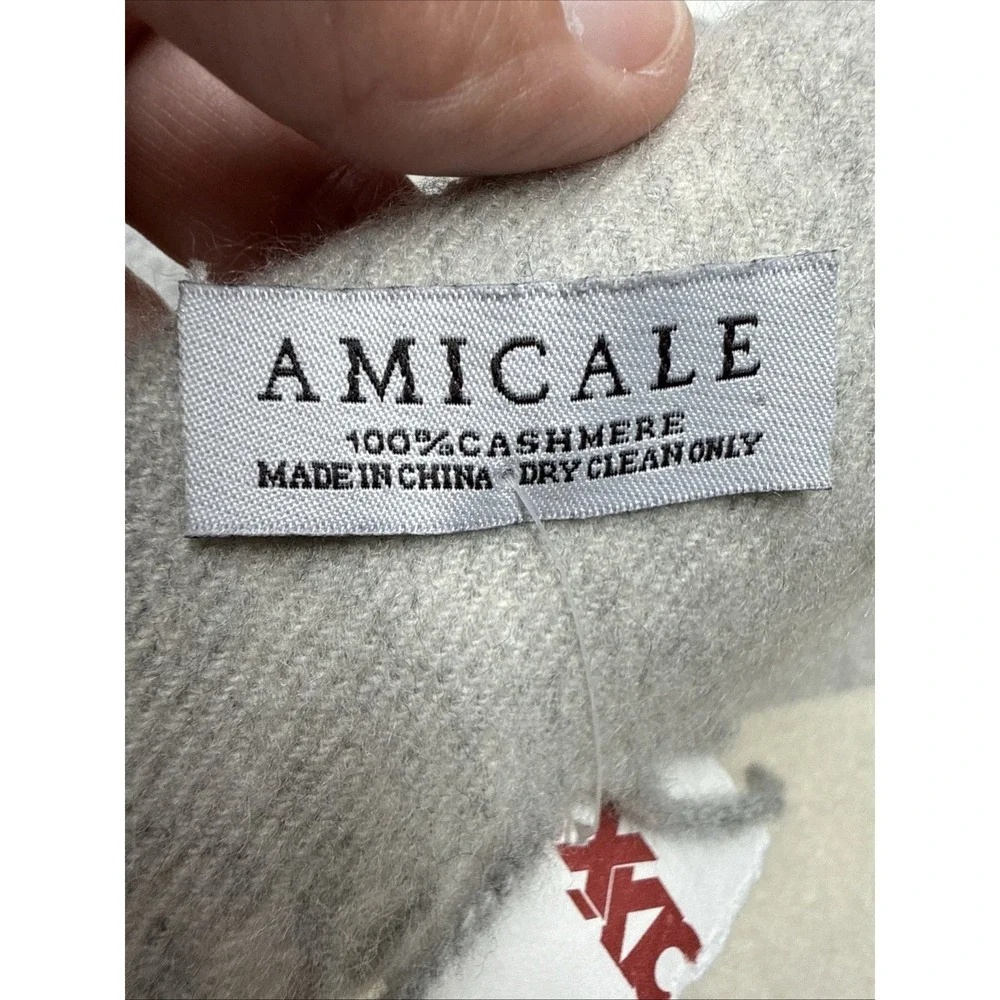 NWT AMICALE 100% Cashmere Unisex Scarf Fringe Gray Cream Striped Classic Preppy